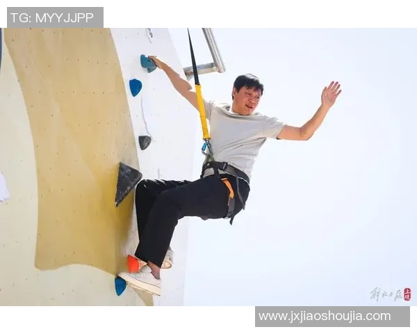 武汉攀岩队在滑板精英赛中的耐力表现分析与点评